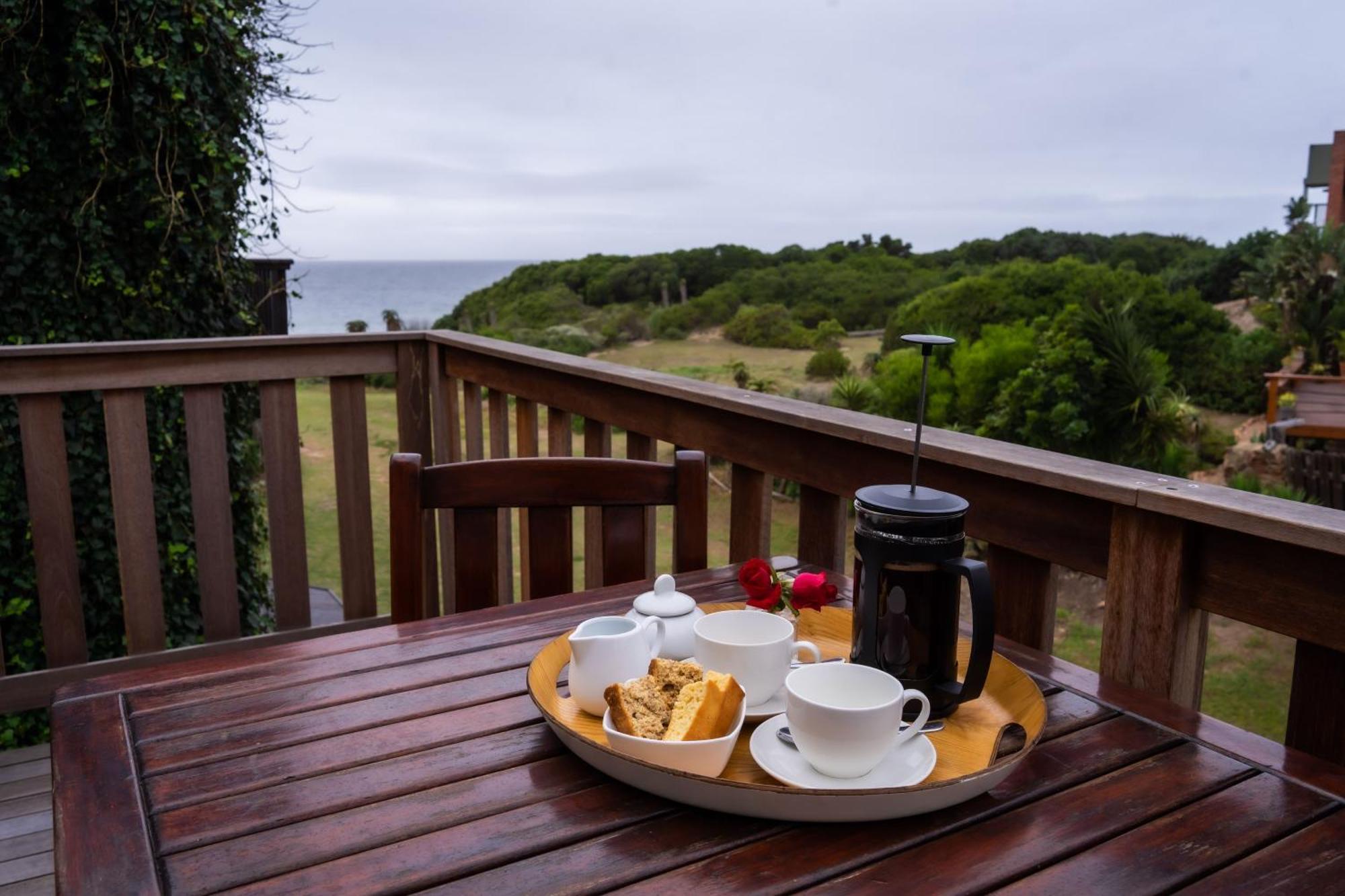 Supertubes Guesthouse Jeffreys Bay Exterior photo